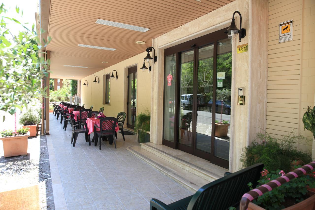 פיוג'י Hotel Ludovici מראה חיצוני תמונה